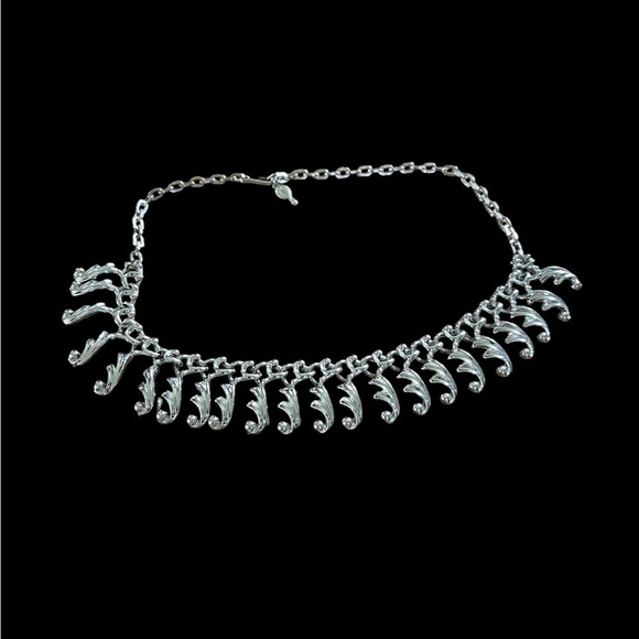 Vintage 1960’s Sarah Coventry silver Tone Necklace, Art Deco Style - Picture 2 of 6